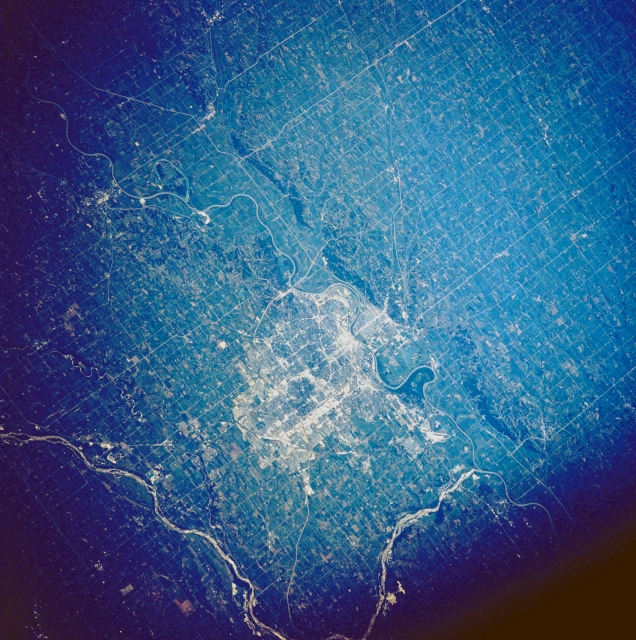 View Low-Resolution Image