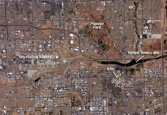 Photo: ISS013-E-17394
