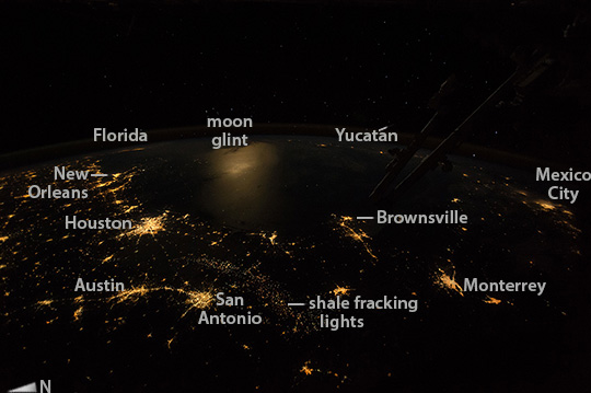 Photo: ISS042-E-241898