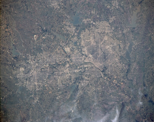 Photo: STS039-151-172