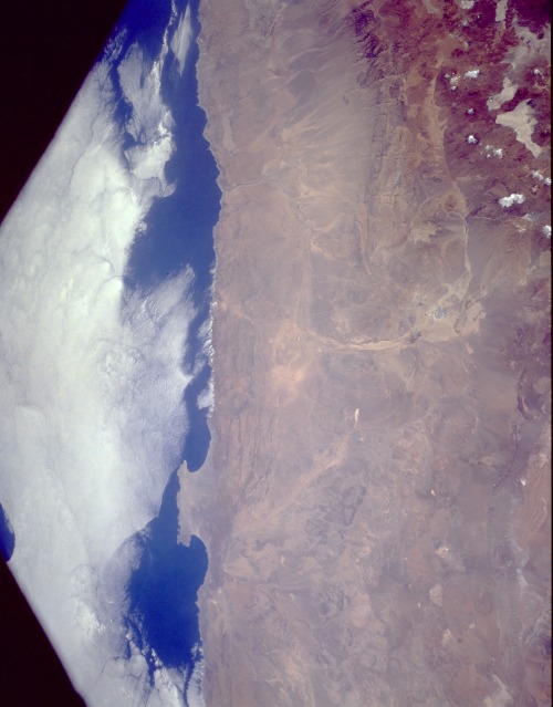 Photo: STS056-152-249
