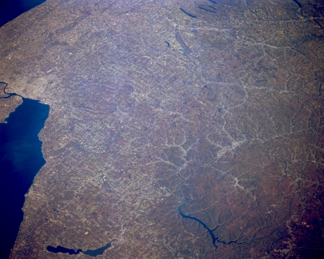 Photo: STS068-173-100