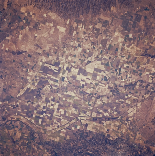 Photo: STS068-244-17