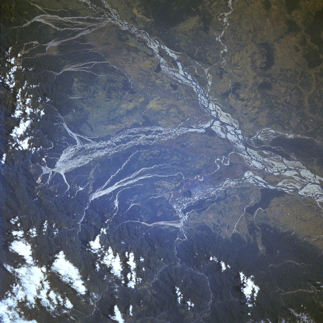 Photo: STS080-748-75