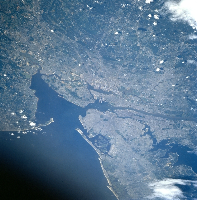 Photo: STS085-738-51