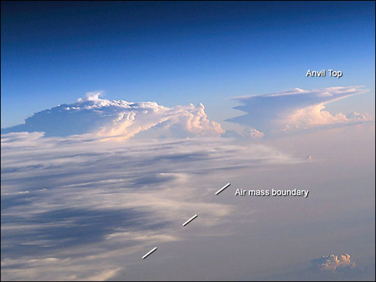 Photo: STS111-E-5451