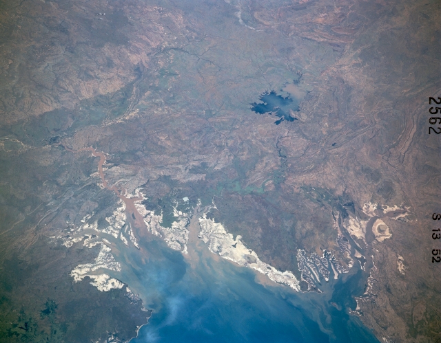 Photo: STS41C-52-2562
